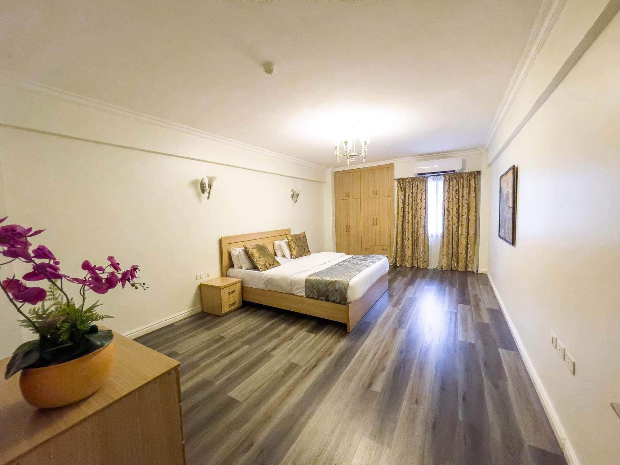 Maroko Bayshore Hotel Lagos